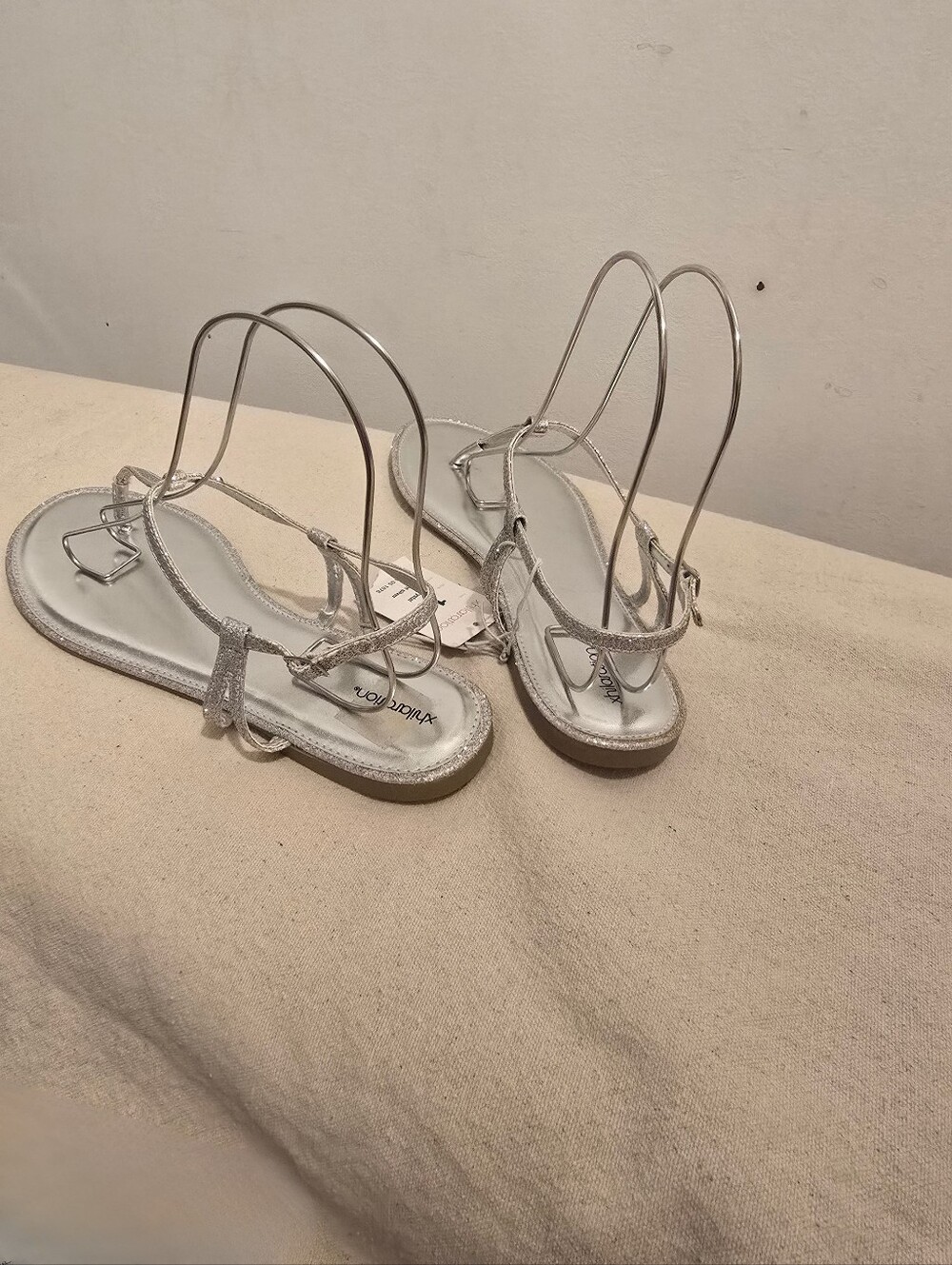 Xhilaration Women's Silver Flat Sandals Size 11 - Picture 2 of 6